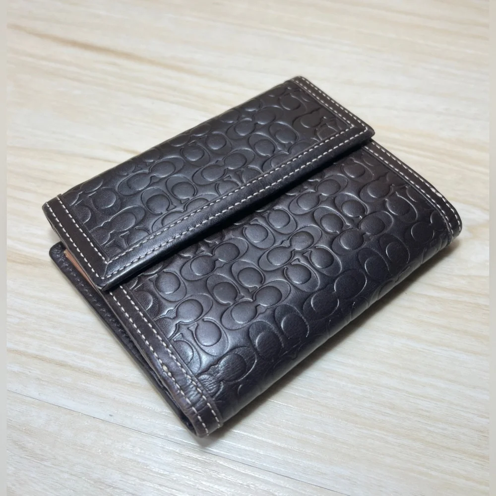 Vintage COACH Coach Brown-Black Embossed Leather Billfold Wallet